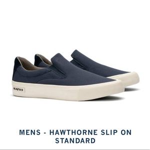 SeaVees men’s Hawthorne in navy. Brand new